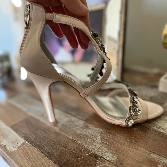 Satin jewel heels - Picture 3 of 4